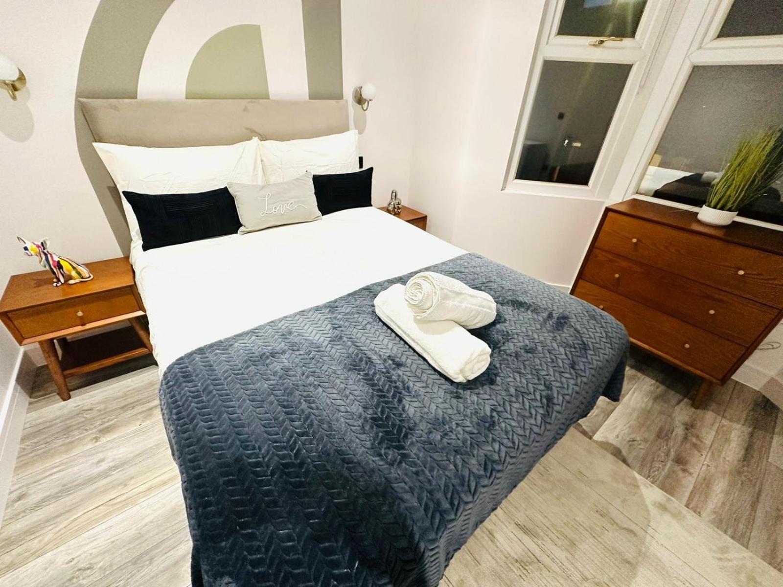 Luxury Flats, Perfect And Ideal For Tourists