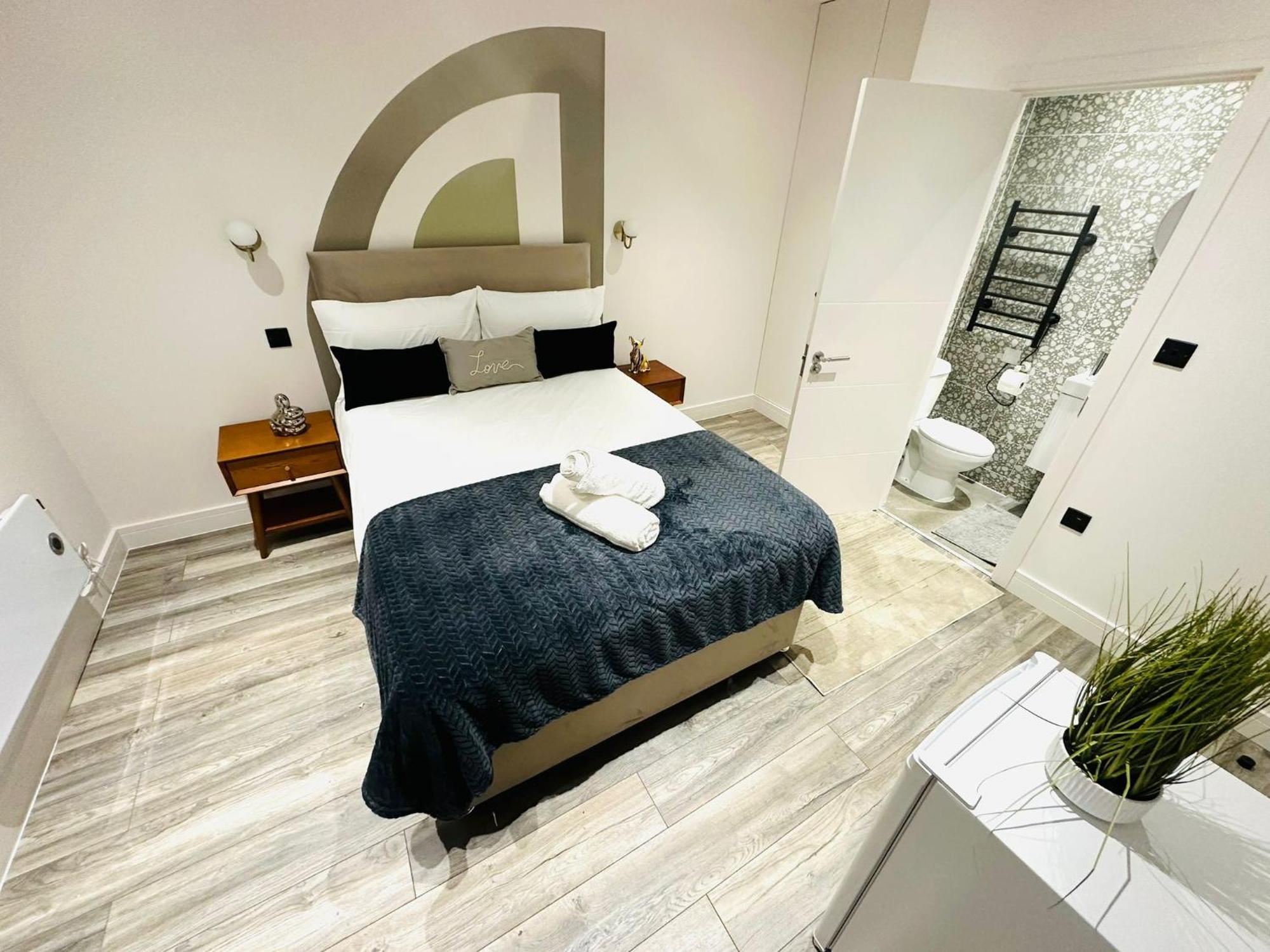 Apartment Luxury Flats, Perfect And Ideal For Tourists