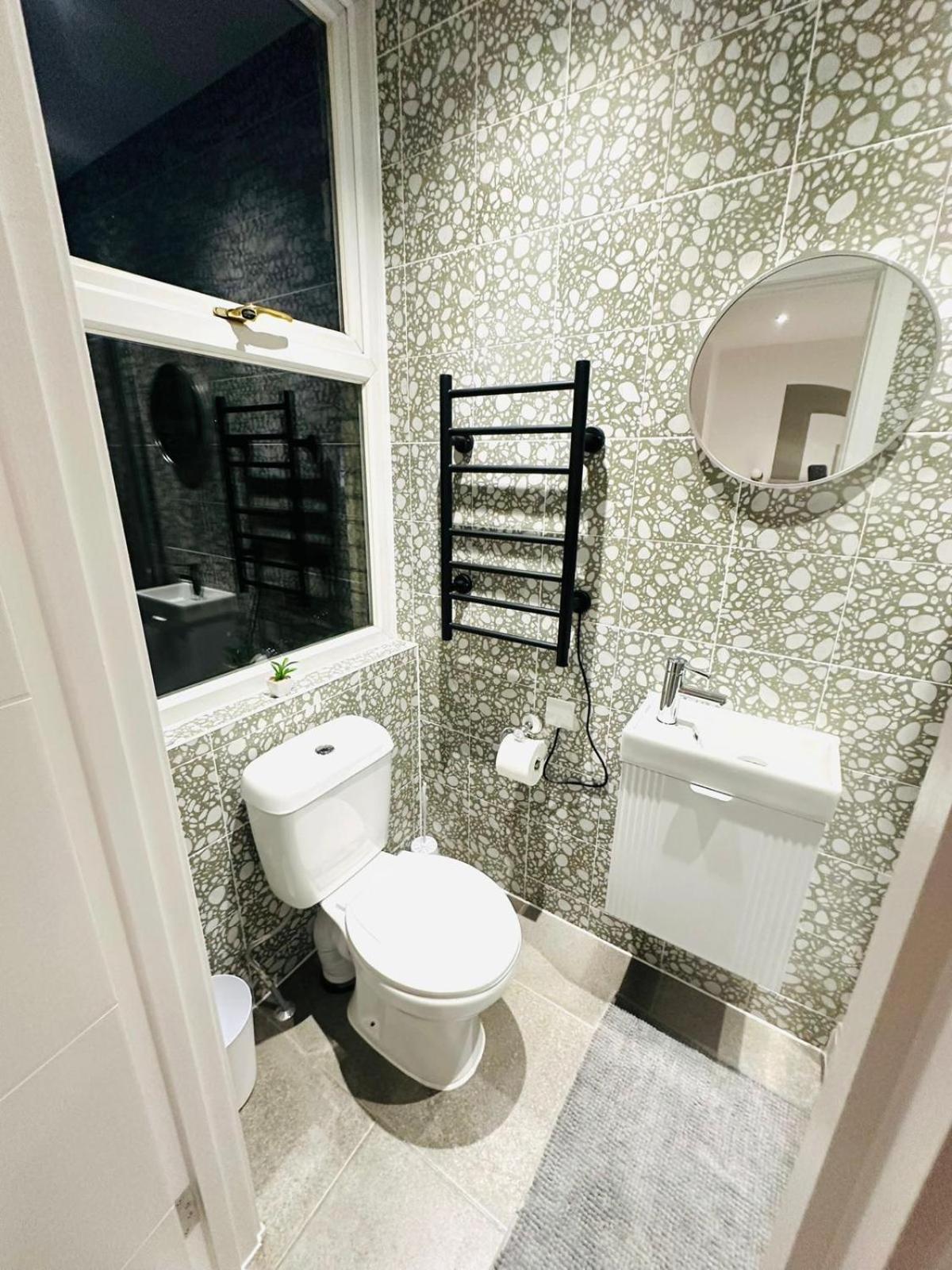 Luxury Flats, Perfect And Ideal For Tourists Apartment London