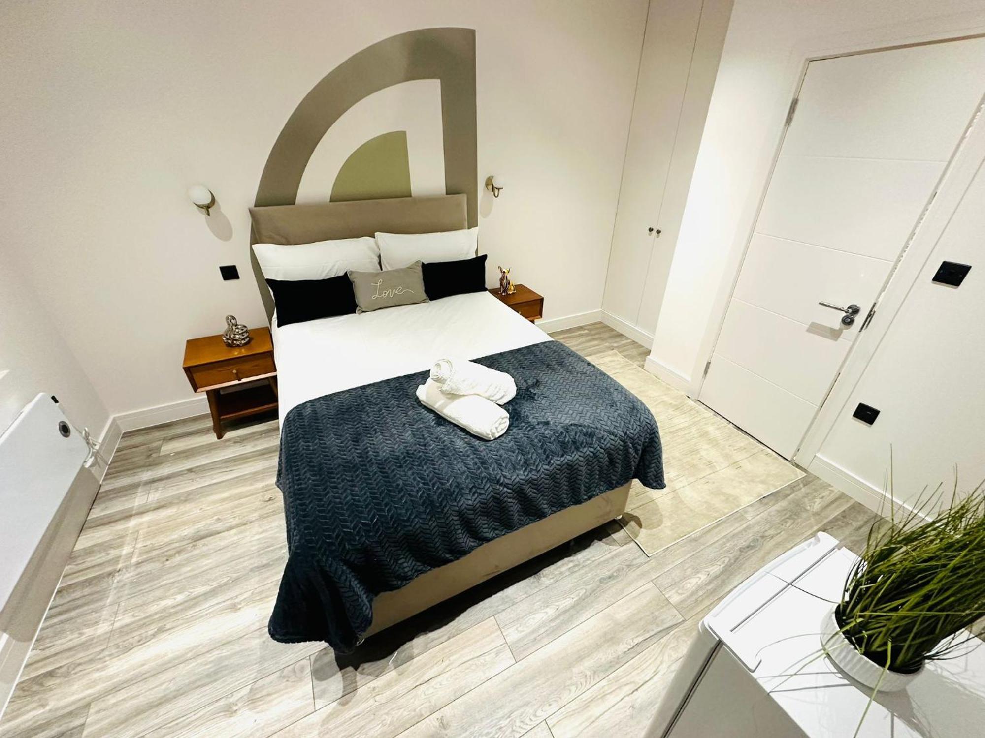 Luxury Flats, Perfect And Ideal For Tourists Apartment London