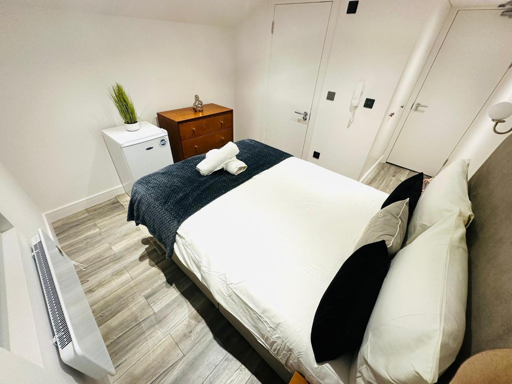 Luxury Flats, Perfect And Ideal For Tourists Apartment
